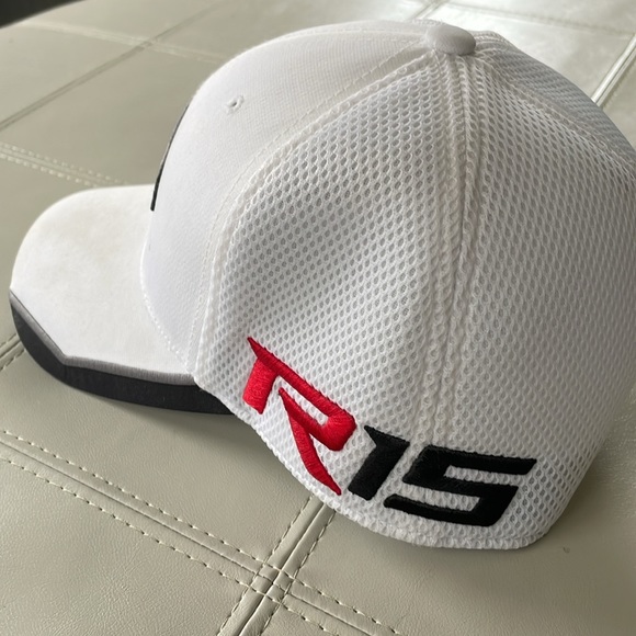 Adidas Taylormade R15 fitted hat - Picture 2 of 6